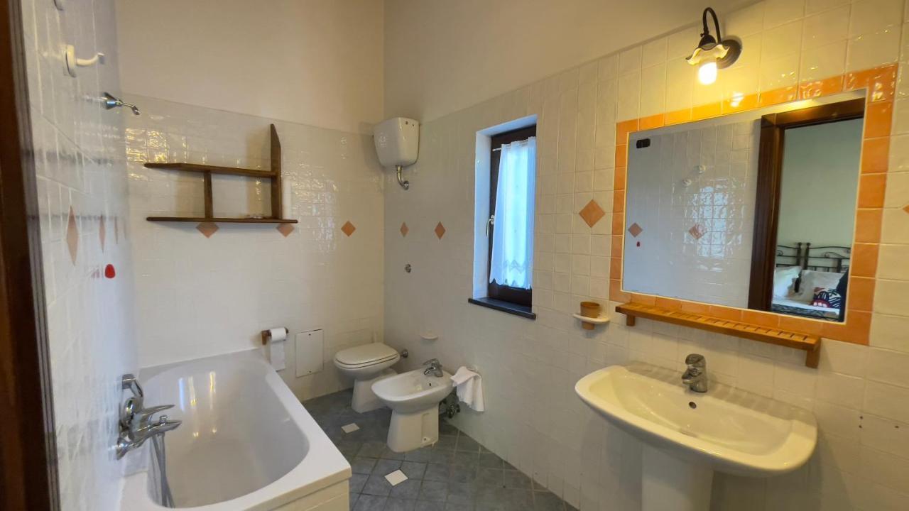 Agriturismo La Casa Del Ghiro Pimonte Kültér fotó