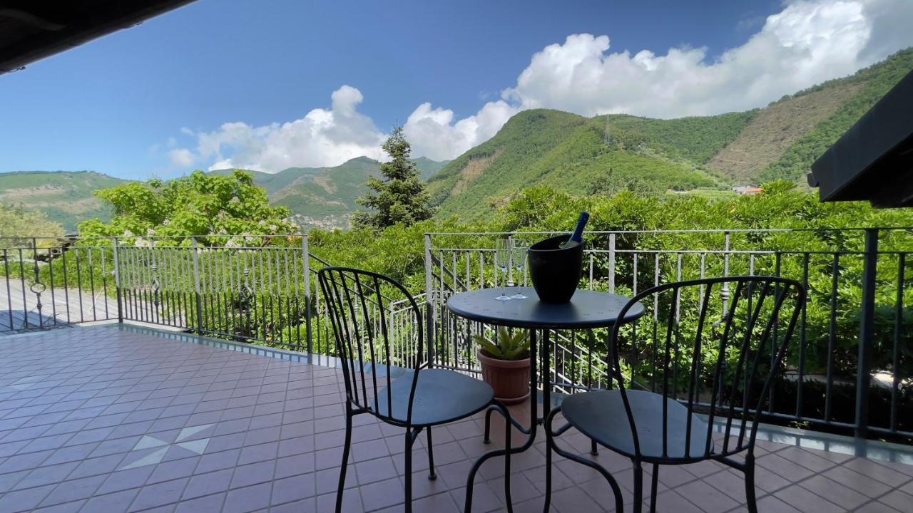 Agriturismo La Casa Del Ghiro Pimonte Kültér fotó